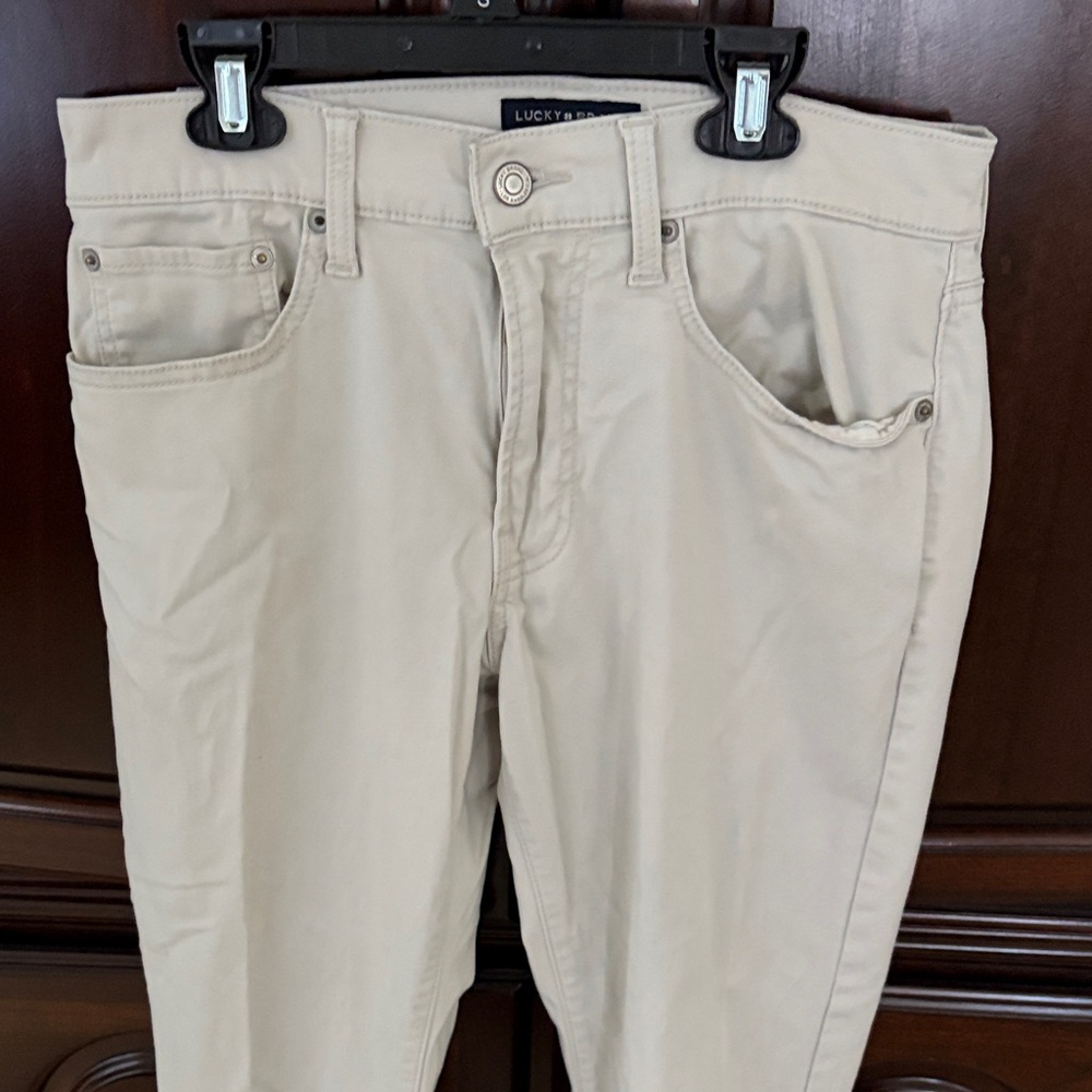 Lucky Brand Men's Slim Chinos in Light Tan